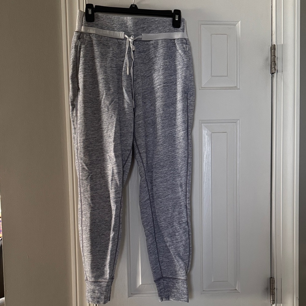 Gently Worn - Lululemon Blue/White Jogger Sweatpants
